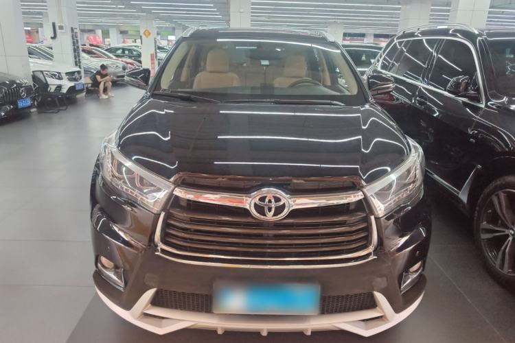 Used Toyota Highlander 2015 2.0T Two-Wheel Drive Luxury Edition 7 Seats Front