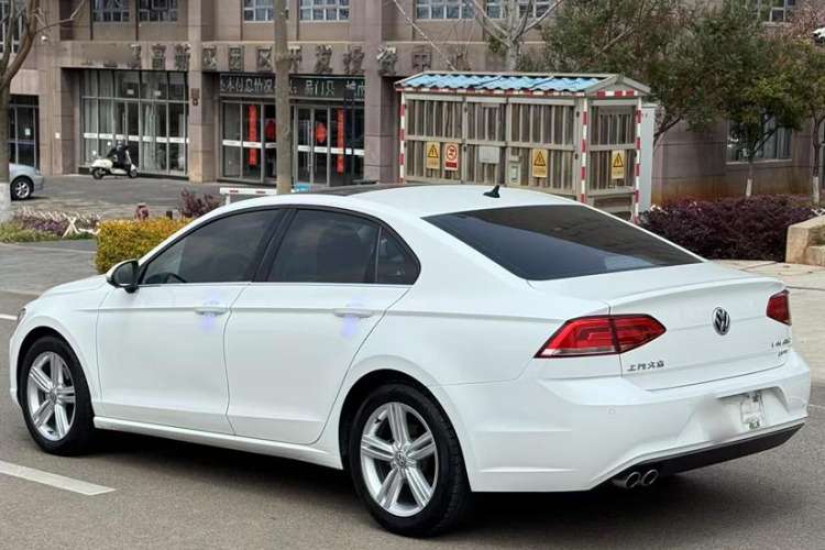 Used Volkswagen Lamando 2018 280TSI DSG Comfort Edition
