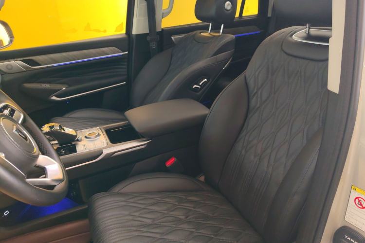 Used Tank 500 2023 3.0T Business Edition "Creation" Style 5 Seats Left Front Seat