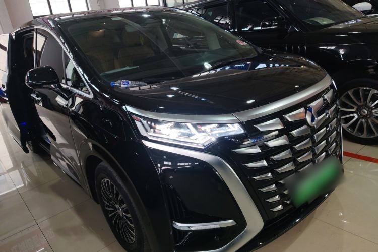 Used Denza D9 2024 DM-i 980 Four-Wheel Drive Prestige Model Front Right 45 Deg