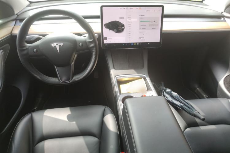 Used Tesla Model Y 2021 Long-Range All-Wheel-Drive Version 3D7