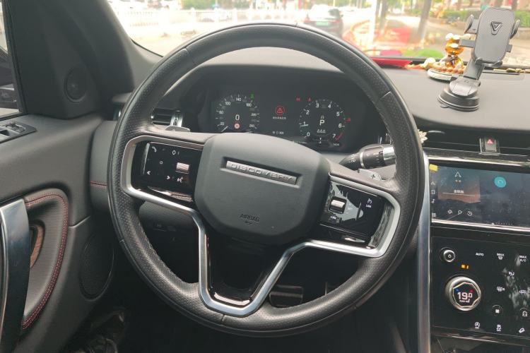 Used Land Rover Discovery Sport 2022 249 PS R-Dynamic S Performance Edition 5 Seats Steering Wheel
