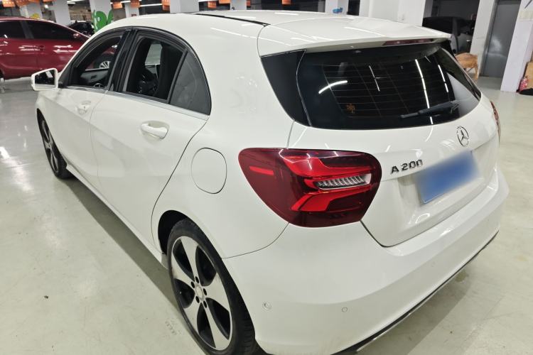 Used Mercedes-Benz A-Class 2017 A 200 Fashion Model Exterior 2