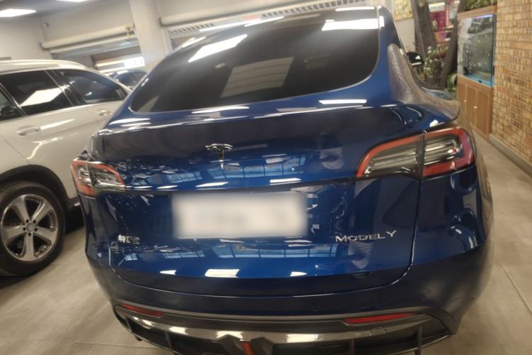 Used Tesla Model Y 2021 Long-Range All-Wheel-Drive Version 3D7
