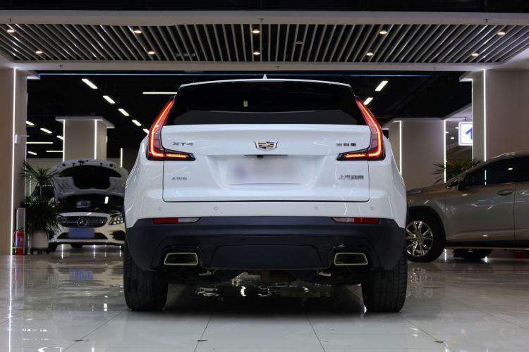 Used Cadillac XT4 2020 28T 4x4 Platinum Sport Edition Exterior 5