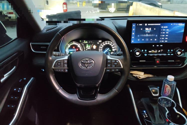Used Toyota Highlander 2022 Dual-Engine 2.5L Four-Wheel Drive Prestige Version 7 Seats Steering Wheel