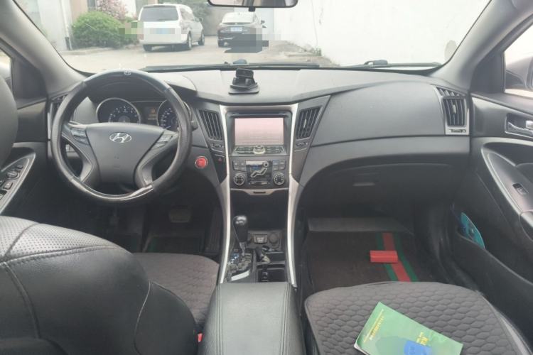 Used Hyundai Sonata 2011 2.0L Automatic Luxury Edition