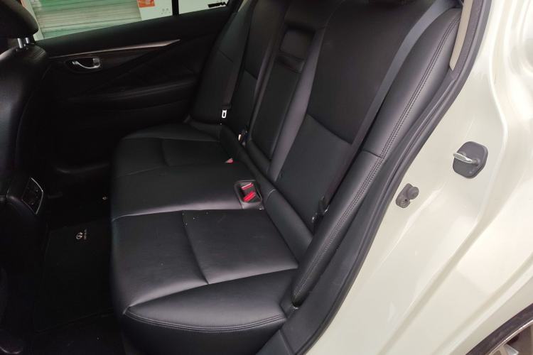 Used Infiniti Q50L 2016 2.0T Comfort Edition Left Rear Seat