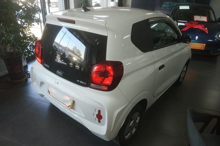 Used Roewe Clever 2021 302 km New Four-Seater Super-Efficient Version
