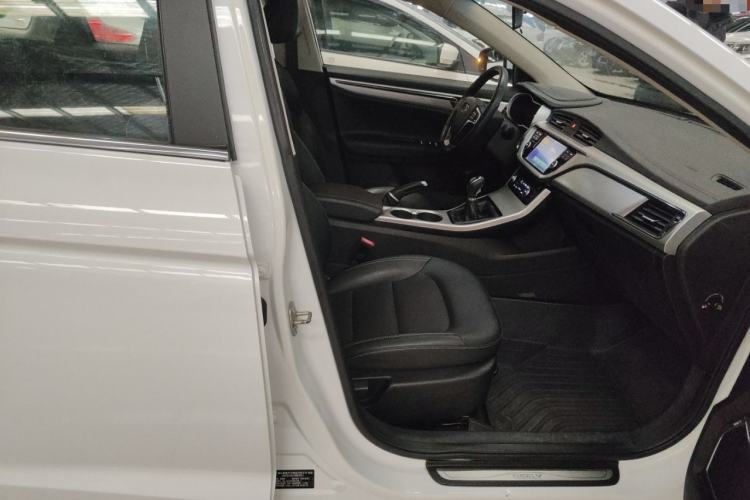Used Geely Auto Emgrand GL 2017 1.3T Manual Elite Model
