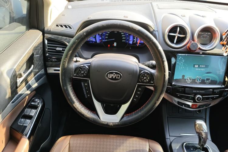 Used BYD S7 2016 2.0T Automatic Prestige Edition