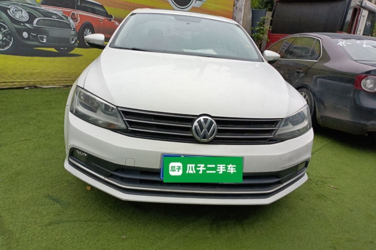 Used Volkswagen Sagitar 2017 230TSI Automatic Comfort Version