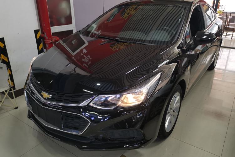 Used Chevrolet Cruze 2018 320 Automatic Pioneer Sunroof Edition