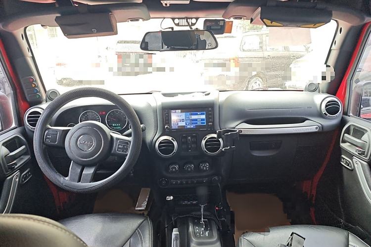 Used Jeep Wrangler 2014 3.0L Sahara Four-Door Edition