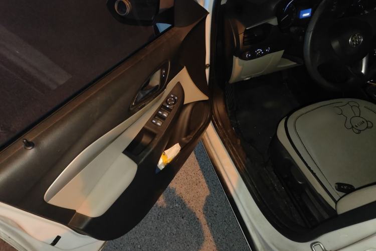 Used Buick Excelle 2020 15N CVT Elite Edition Driver Seat