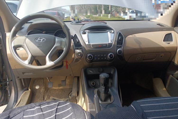 Used Hyundai ix35 2010 2.0L Manual Two-Wheel Drive New Edition GL