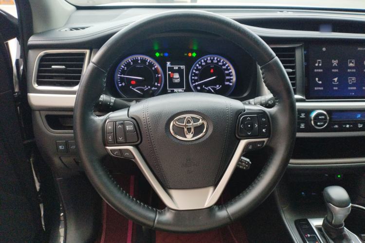 Used Toyota Highlander 2018 2.0T Four-Wheel Drive Prestige Version 7 Seats China V Emission Standard Steering Wheel