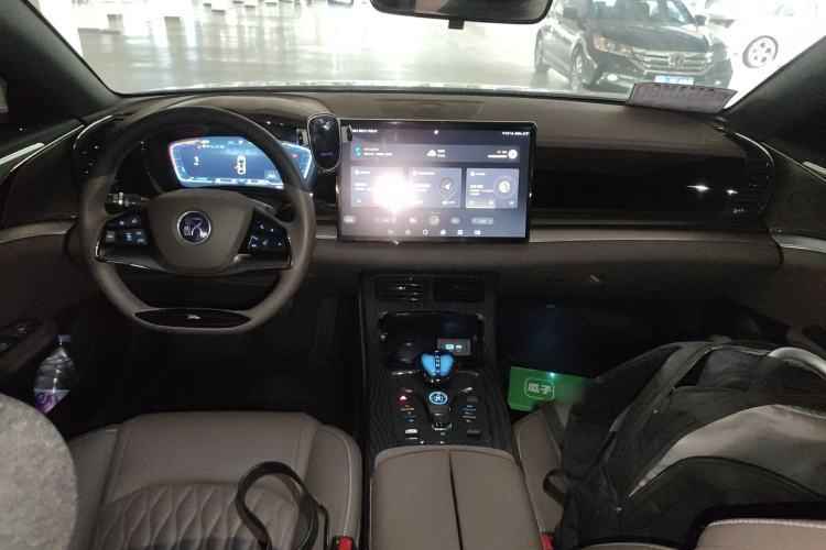 Used BYD Han 2022 DM-i 121KM Prestige Model