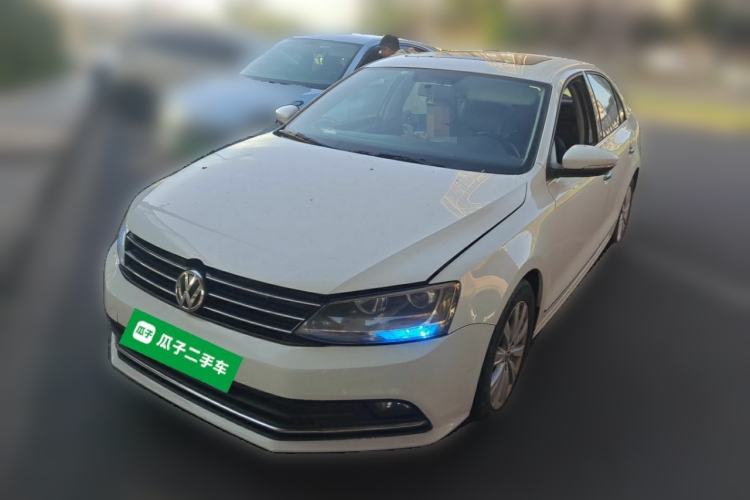 Used Volkswagen Sagitar 2015 230TSI Automatic Comfort Version