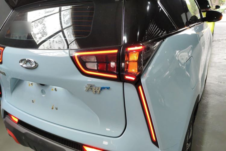 Used Chery New Energy Boundless Pro 2022 301km "Divine Beast" Version with Lithium Iron Phosphate Right Rear Taillight