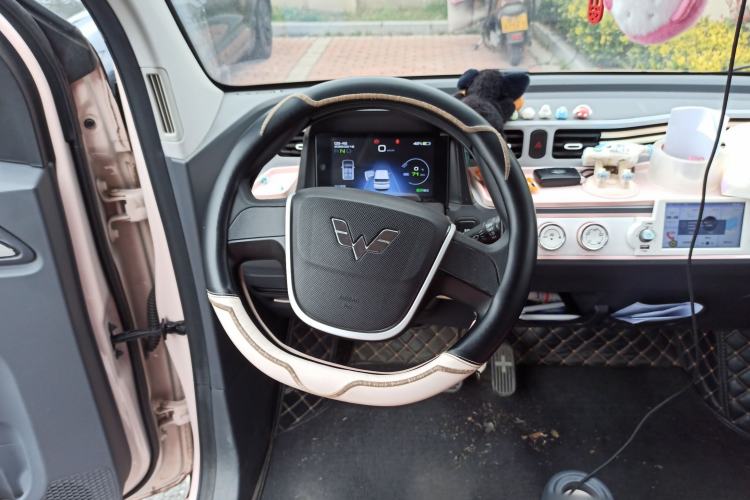 Used Wuling Hongguang MINIEV 2022 Macaron Premium Model – Lithium Iron Phosphate