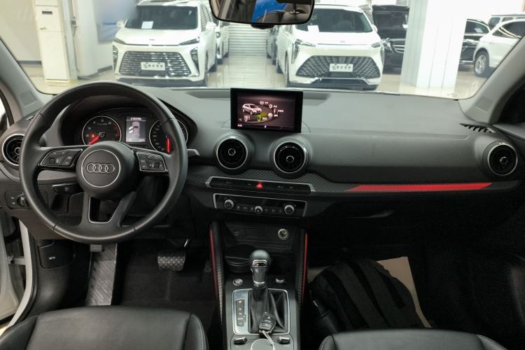 Used Audi Q2L 2021 35 TFSI Fashion Dynamic Model Center Console