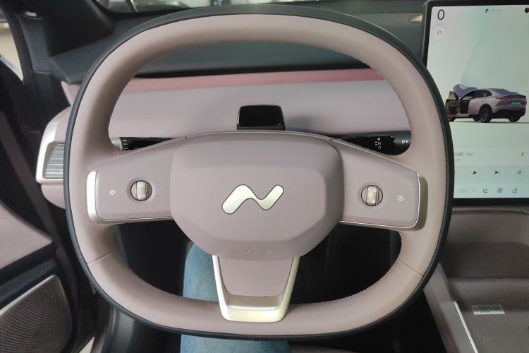 Used ONVO L60 2024 60 kWh Rear-Drive Version
