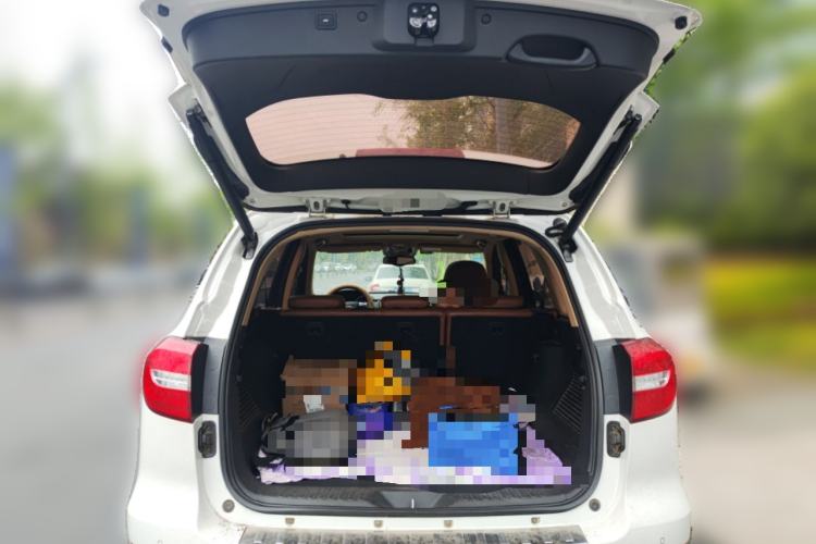 Used Haval H8 2015 2.0T Two-Wheel-Drive Luxury Version
