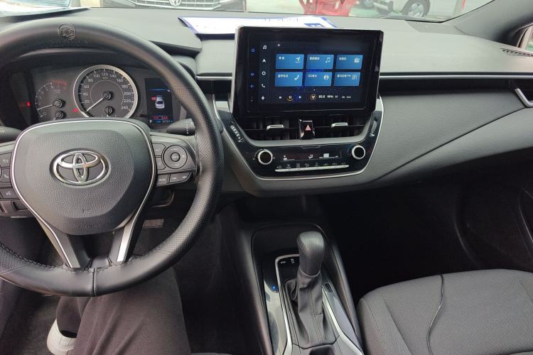 Used Toyota Levin 2021 185T CVT Luxury Edition Center Console