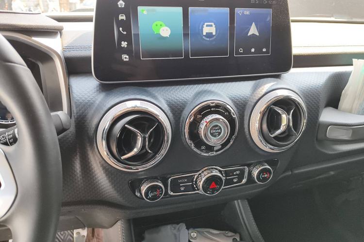 Used BAIC Off-Road BJ40 2023 2.0T Automatic Four-Wheel Drive Urban Hunter Edition Chivalrous Type