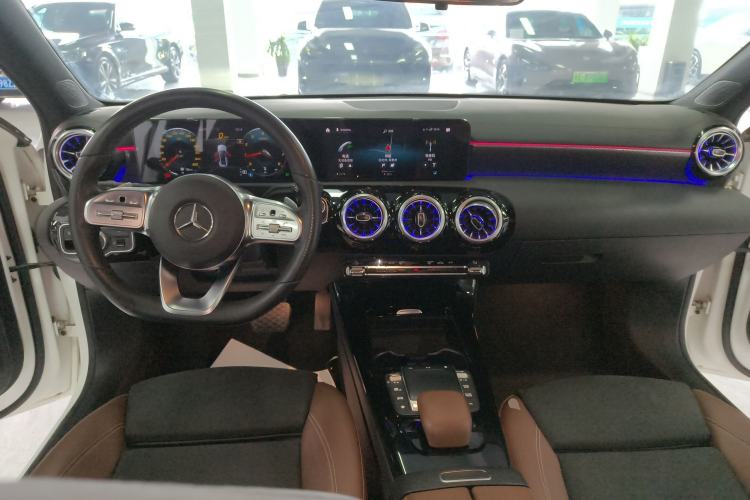 Used Mercedes-Benz A-Class 2021 A 200 L Sport Sedan Fashion Model Center Console