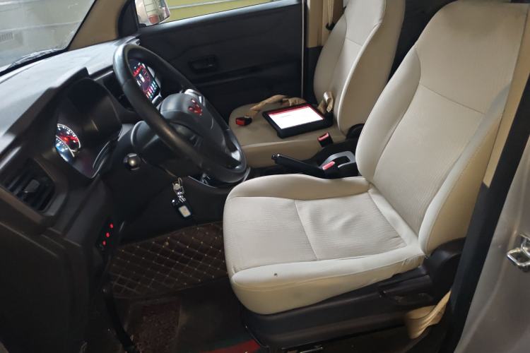 Used Wuling Hongguang V 2022 1.5L Enjoy Edition Electric-Powered LAR Left Front Seat