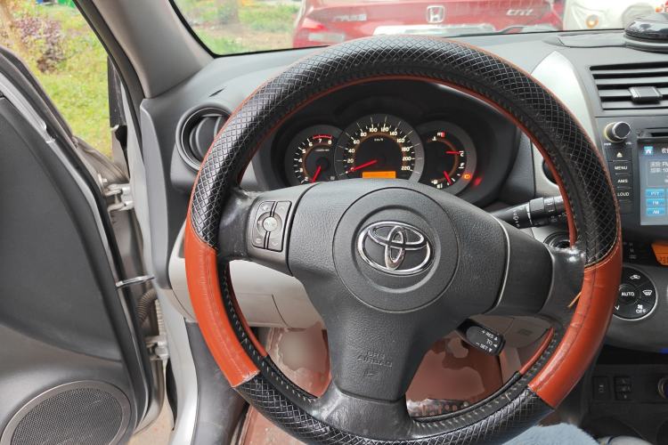 Used Toyota RAV4 2009 2.4L Automatic Luxury Navigation Edition