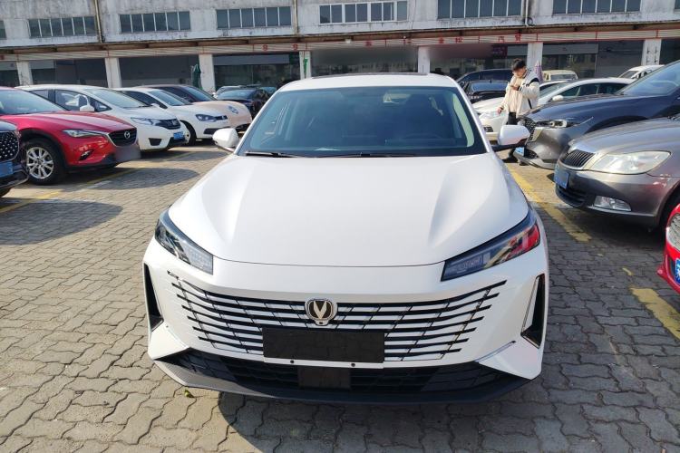 Used Changan Eado 2025 Blue Whale 1.5T 500Bar Prestige Model
