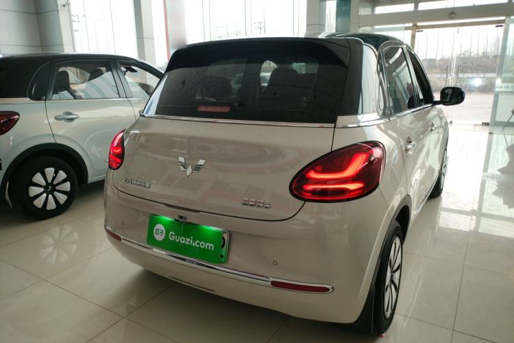 Used Wuling Bingo 2023 333 km Enjoyment Version
