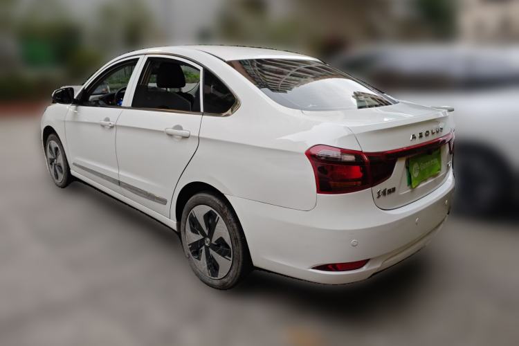 Used Dongfeng Aeolus E70 2023 500 Smart Version Lithium Iron Phosphate 48.6 kWh 110 kW
