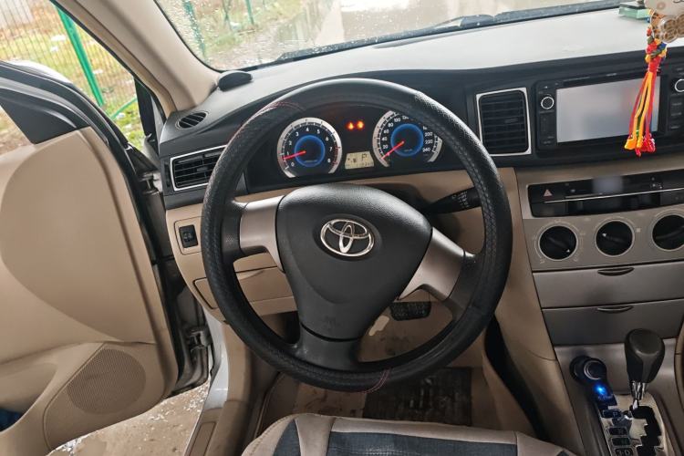 Used Toyota Corolla EX 2013 1.6L Automatic Luxury Edition