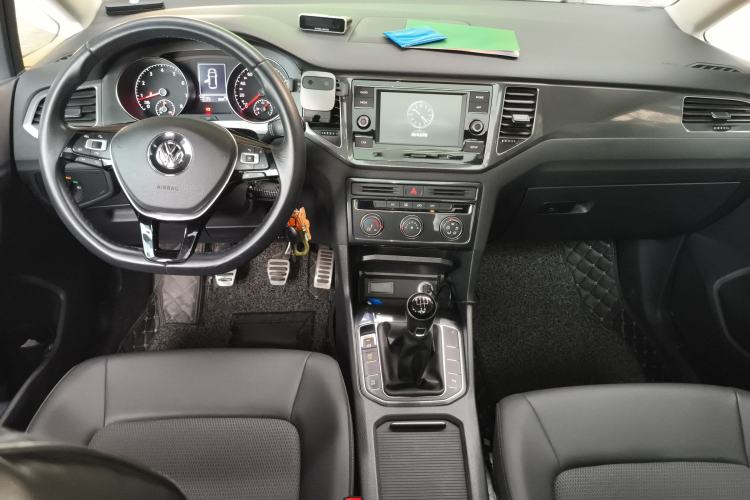 Used Volkswagen Golf Sportsvan 2018 230TSI Manual Entry-Level Model
