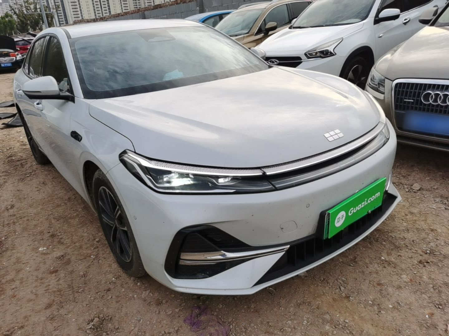 Geely Galaxy A7 2025 Model EM-i 70km Launch Edition — снимка 3