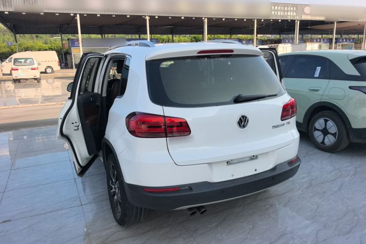 Used Volkswagen Tiguan 2015 1.8TSI Automatic Two-Wheel Drive Luxury Model Exterior 6