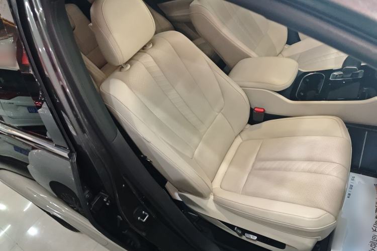 Used Li Auto ONE 2020 Extended-Range 6-Seater Version
