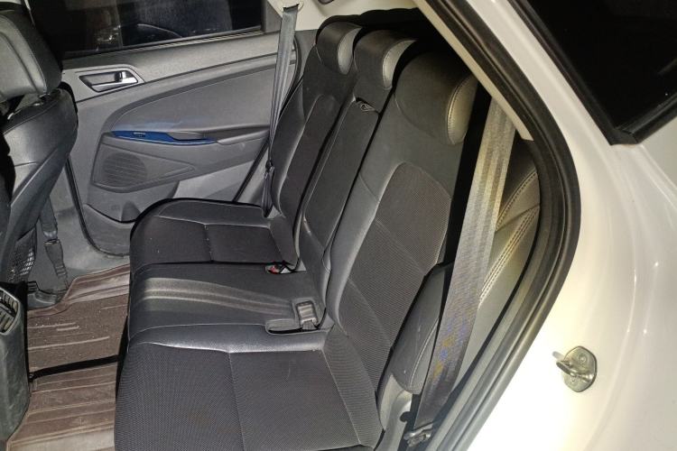 Used Hyundai Tucson 2018 1.6T Dual-Clutch Two-Wheel Drive 15th Anniversary Special Edition
