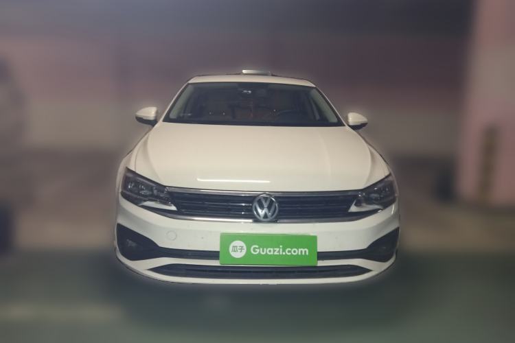 Used Volkswagen Lamando 2019 230TSI DSG Fashion Edition China V Standard
