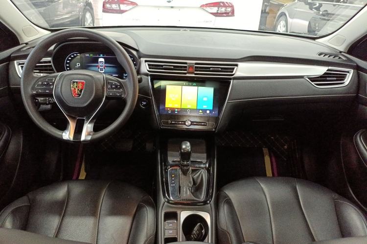 Used Roewe i5 2020 1.5L Automatic 4G Connect Luxury Flagship Edition Center Console