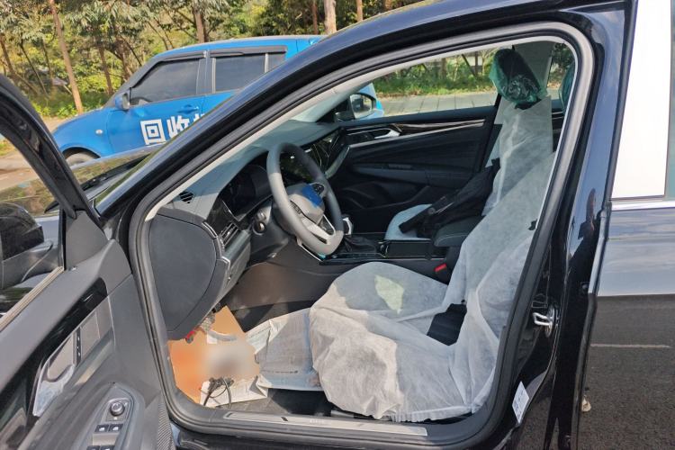 Used Volkswagen Passat New Energy 2025 430 PHEV Hybrid Business Edition Left Front Seat