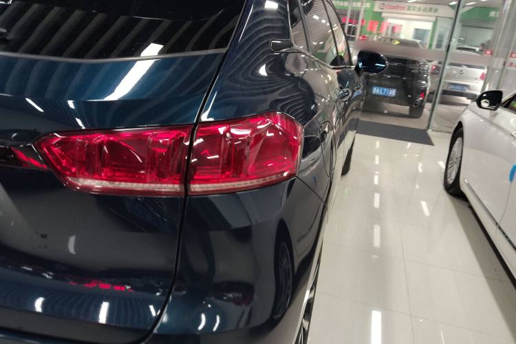 Used Wey VV7 2019 Upgraded Model 2.0T Ultra-Luxury Version China VI Standard