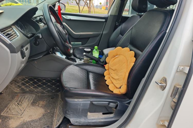 Used Skoda Octavia 2015 1.6L Automatic Yijie Edition
