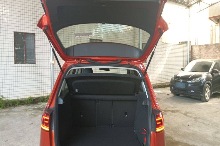 Used Volkswagen Golf Sportsvan 2016 280TSI Automatic Luxury Model