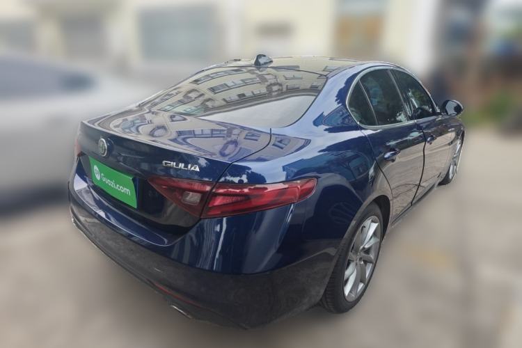 Used Alfa Romeo Giulia 2017 2.0T 280HP Luxury Edition
