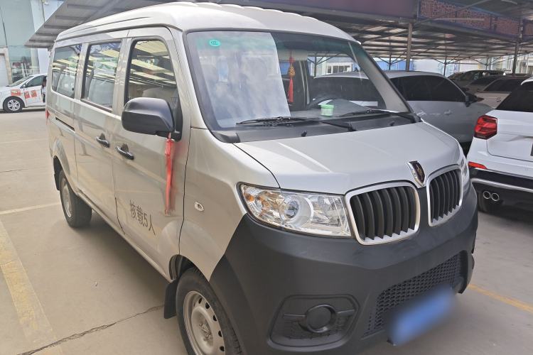 Used Jinbei Hiace X30 2023 1.5L Super-Comfortable Passenger Van 5/6/7-Seater Non-Air-Conditioned Version Model SWC15M Front Right 45 Deg